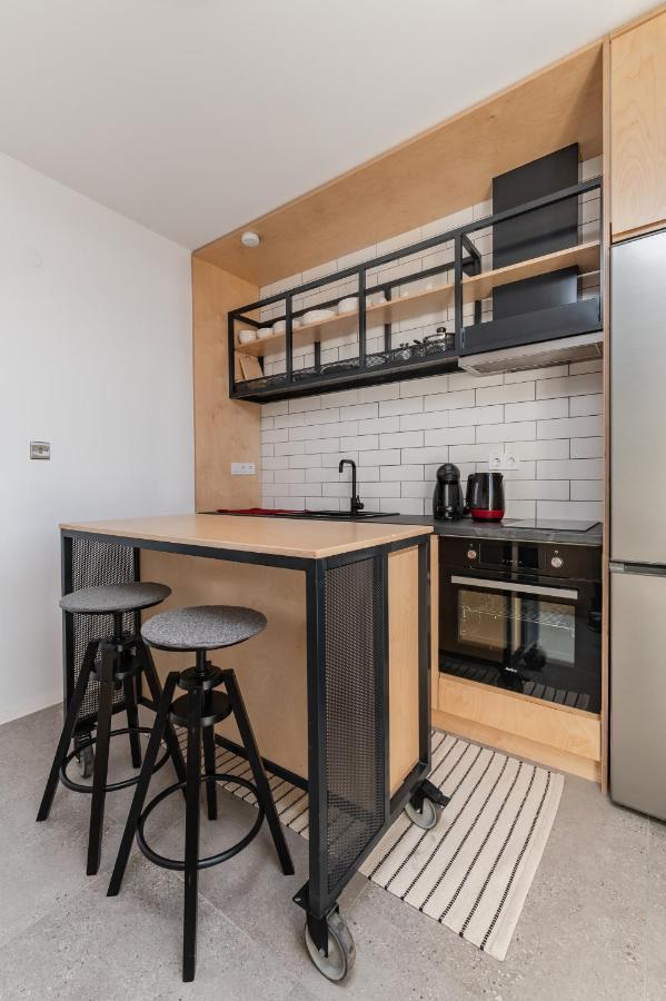 Industrial 2-bdr Flat By The National Stadium