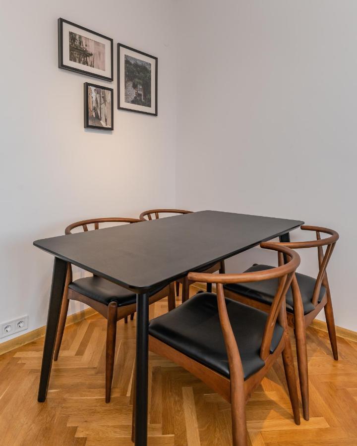 Industrial 2-bdr Flat By The National Stadium Appartamento Sofia