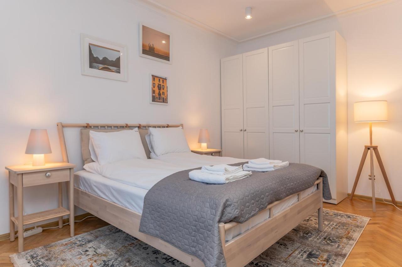 Industrial 2-bdr Flat By The National Stadium Apartment *